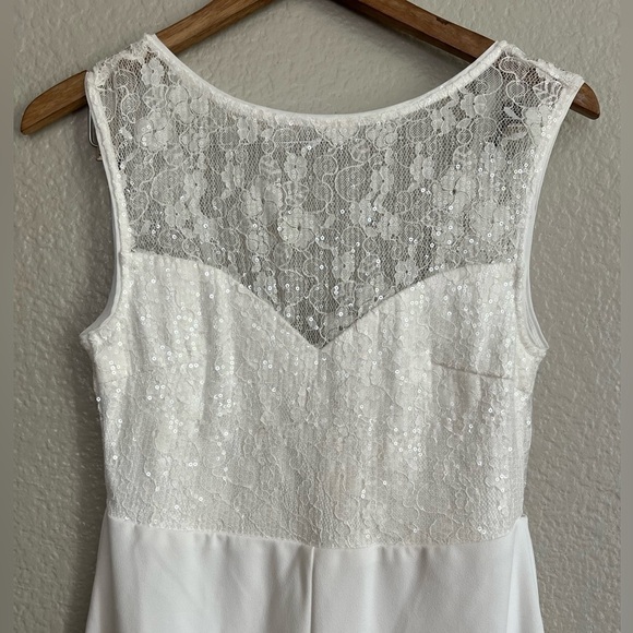 NWOT Romantic Inclinations White Lace Backless Wide-Leg Jumpsuit - Picture 4 of 9